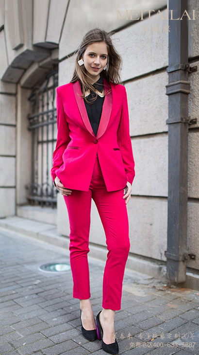 女士西裝